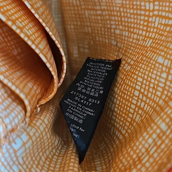 Authentic Fossil Clutch - Picture 5 of 11